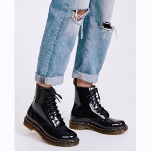 DR. MARTENS Patent Combat Boots